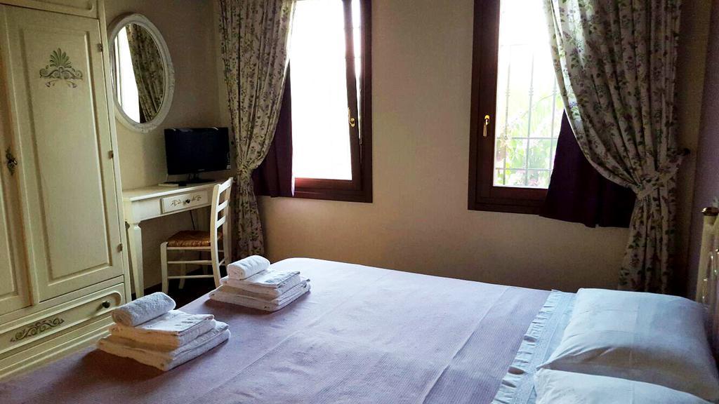 B&B "Corte San Tomaso" レニャーゴ 部屋 写真